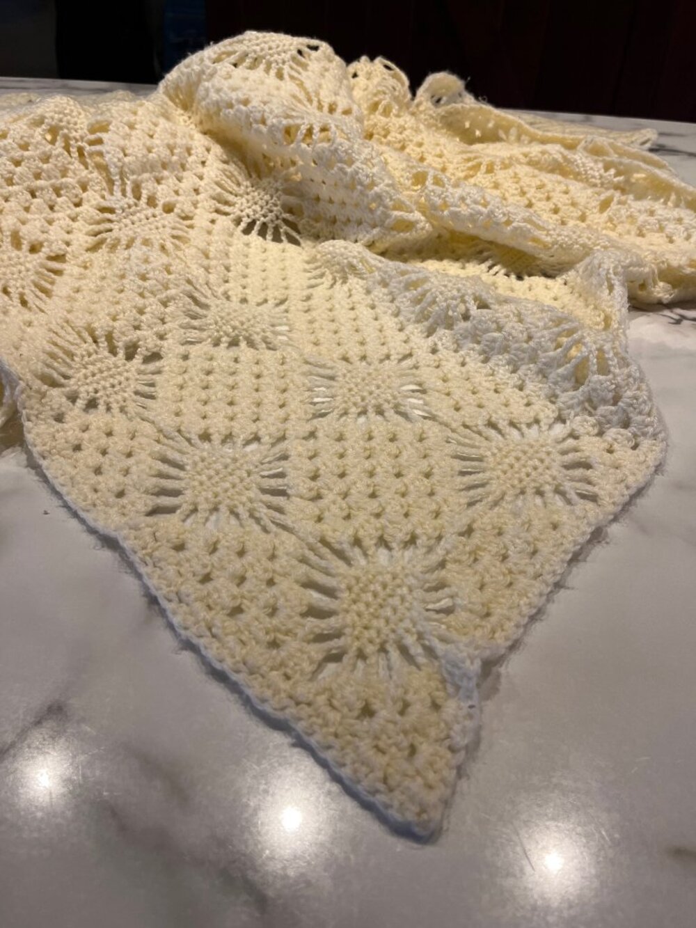 Vintage Handmade Cream Crochet Afghan Throw Blanket Medallion Popcorn Stitch - Picture 6 of 12